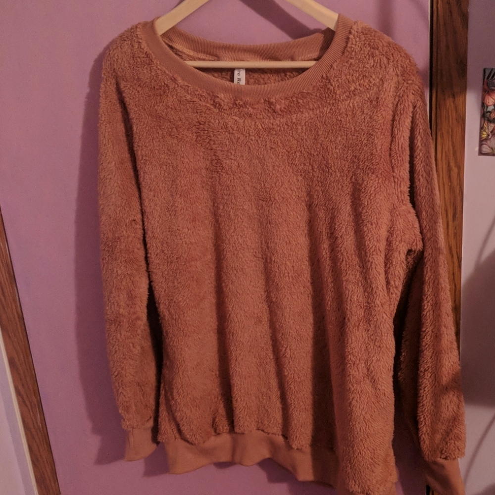 Women's pull over sweater